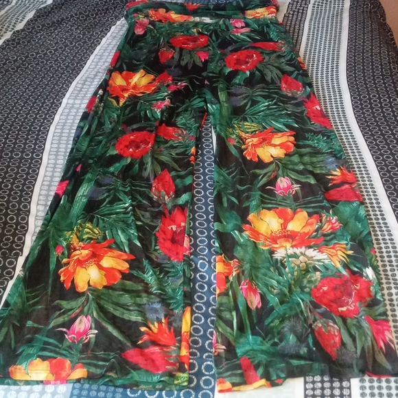 Long length strapless floral mesh jumpsuit - Picture 3 of 6